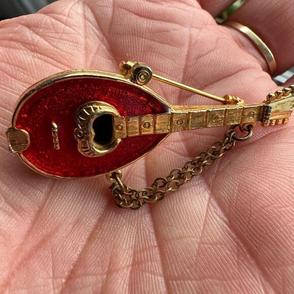 Vintage Mandolin Musical Instrument Enamel Gold Tone Brooch - Picture 2 of 7